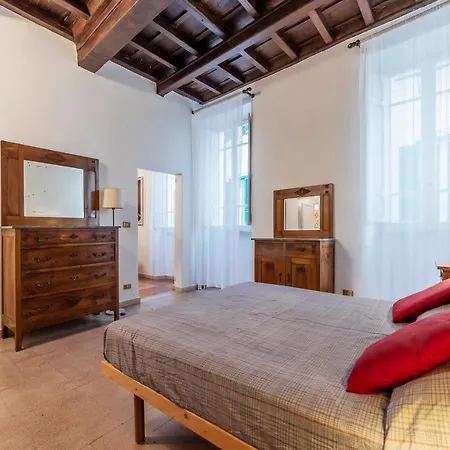 Apartment S. Ignazio Central Rome